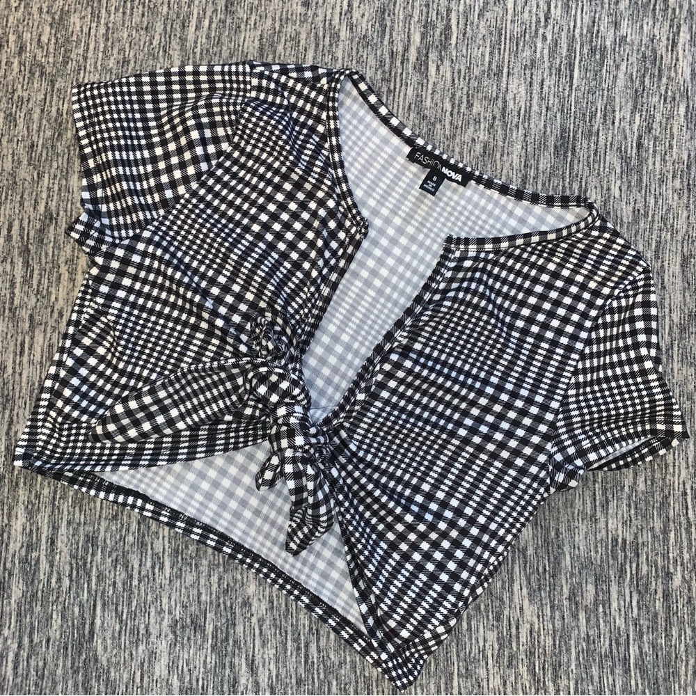 Plaid checkered black and white crop top